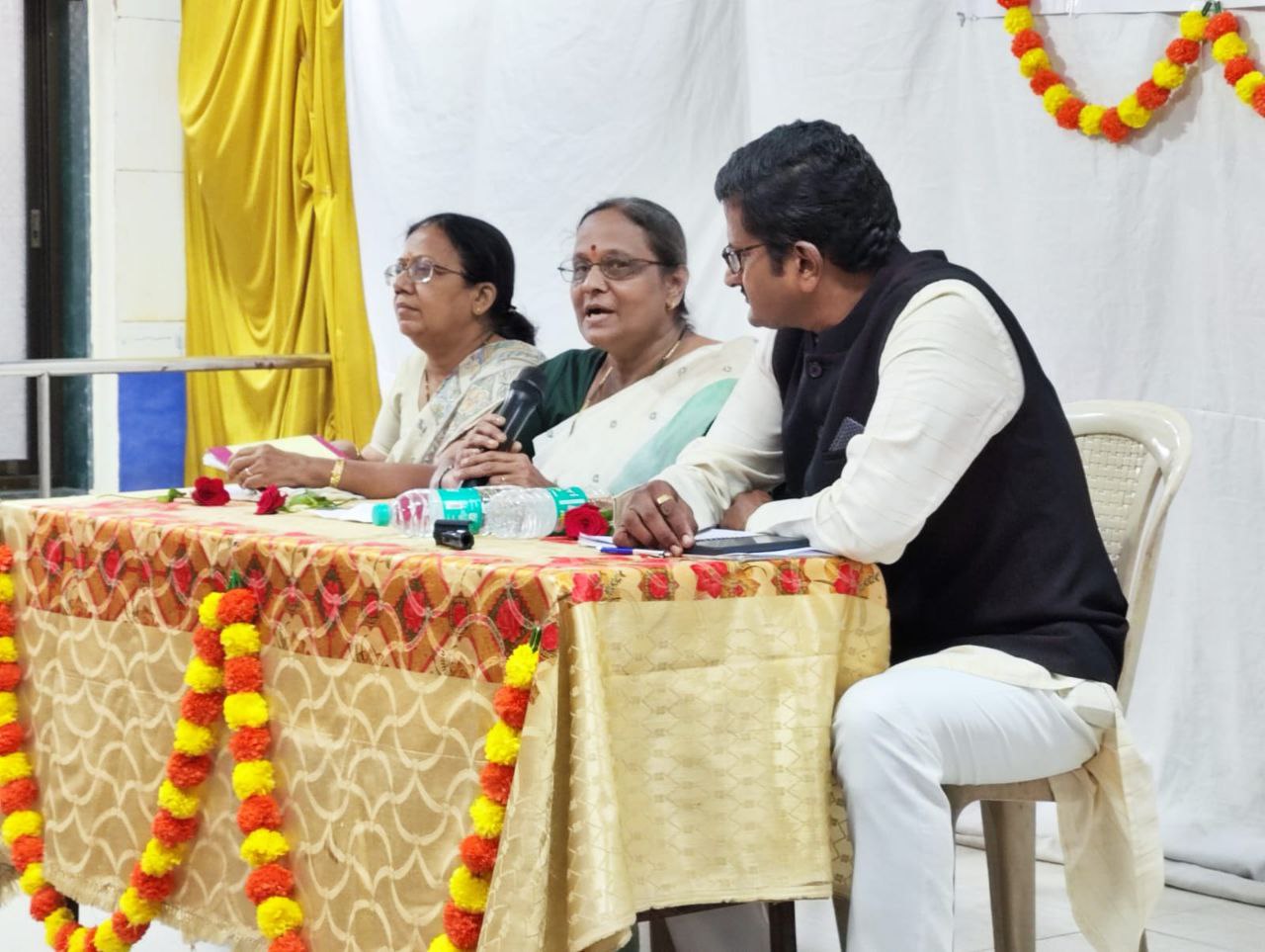 Granthraj Dasbodh Adhyan Shibir